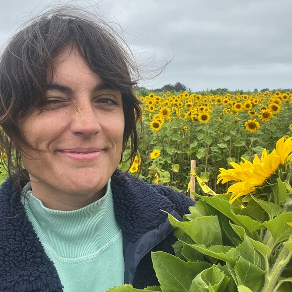 Meet your Posher, Kelly - Picture 2 of 3